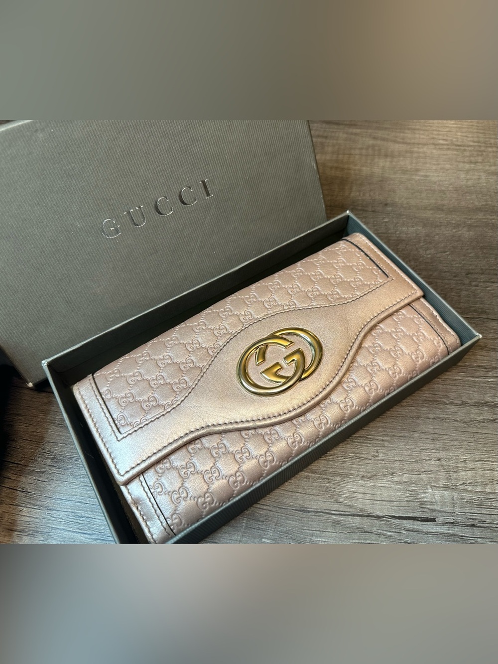 Gucci Sukey Continental Wallet